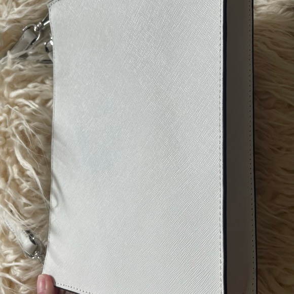 Kate Spade Crossbody - Picture 4 of 6